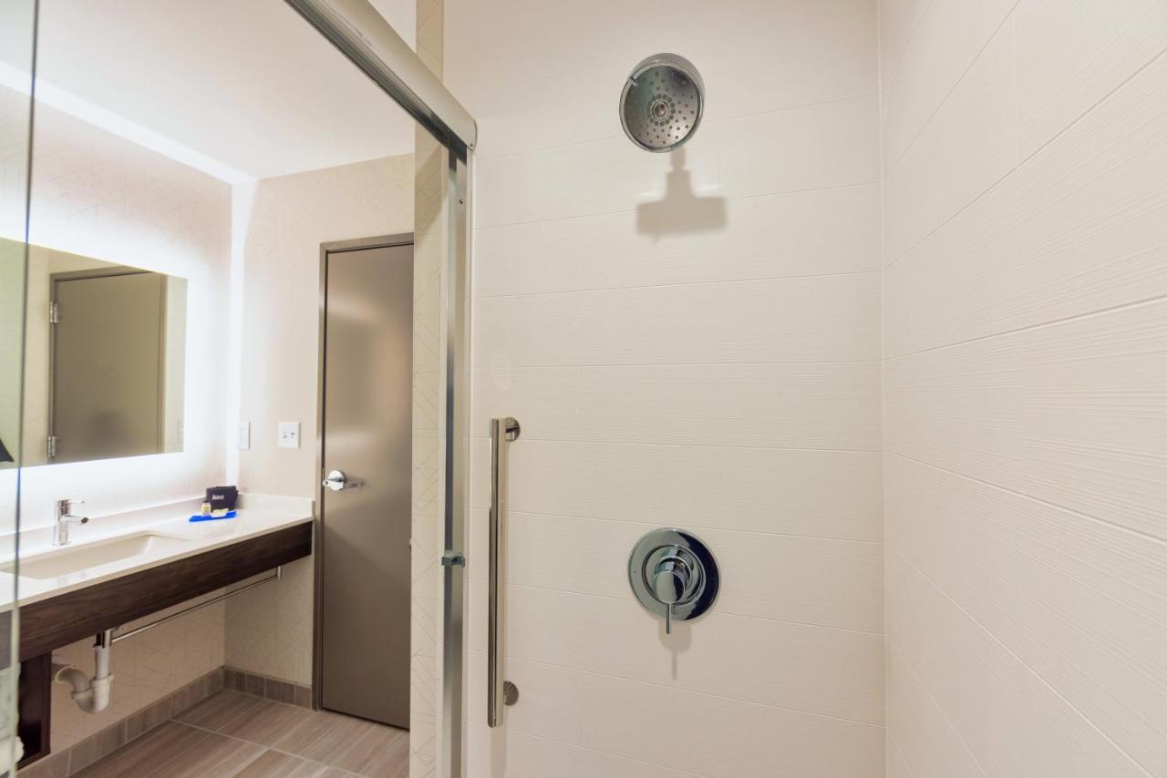 Holiday Inn Express & Suites - Harrisonburg University Area By Ihg Екстер'єр фото